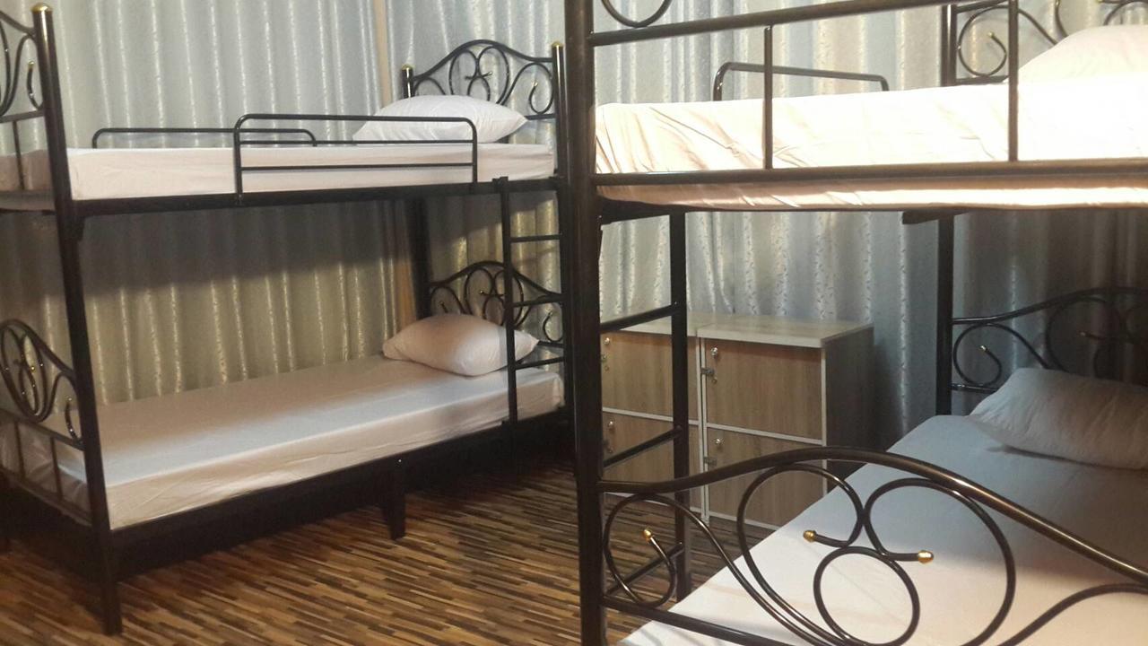 Rose Guest House Чиангмай Екстериор снимка