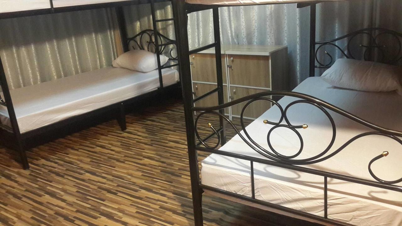 Rose Guest House Чиангмай Екстериор снимка
