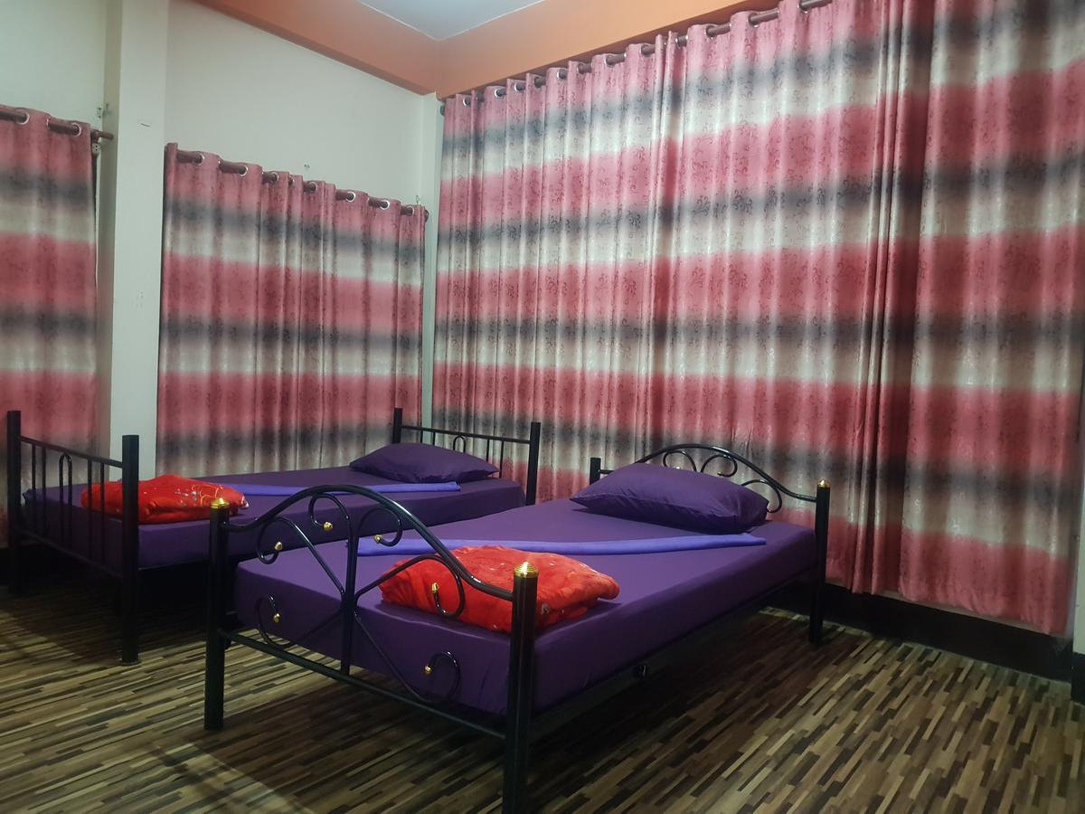 Rose Guest House Чиангмай Екстериор снимка